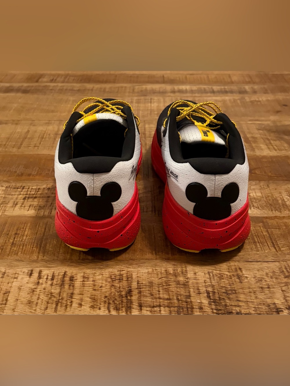 Brooks Ghost Max 2 Mickey Mouse Running Shoes Run Disney - Picture 5 of 12